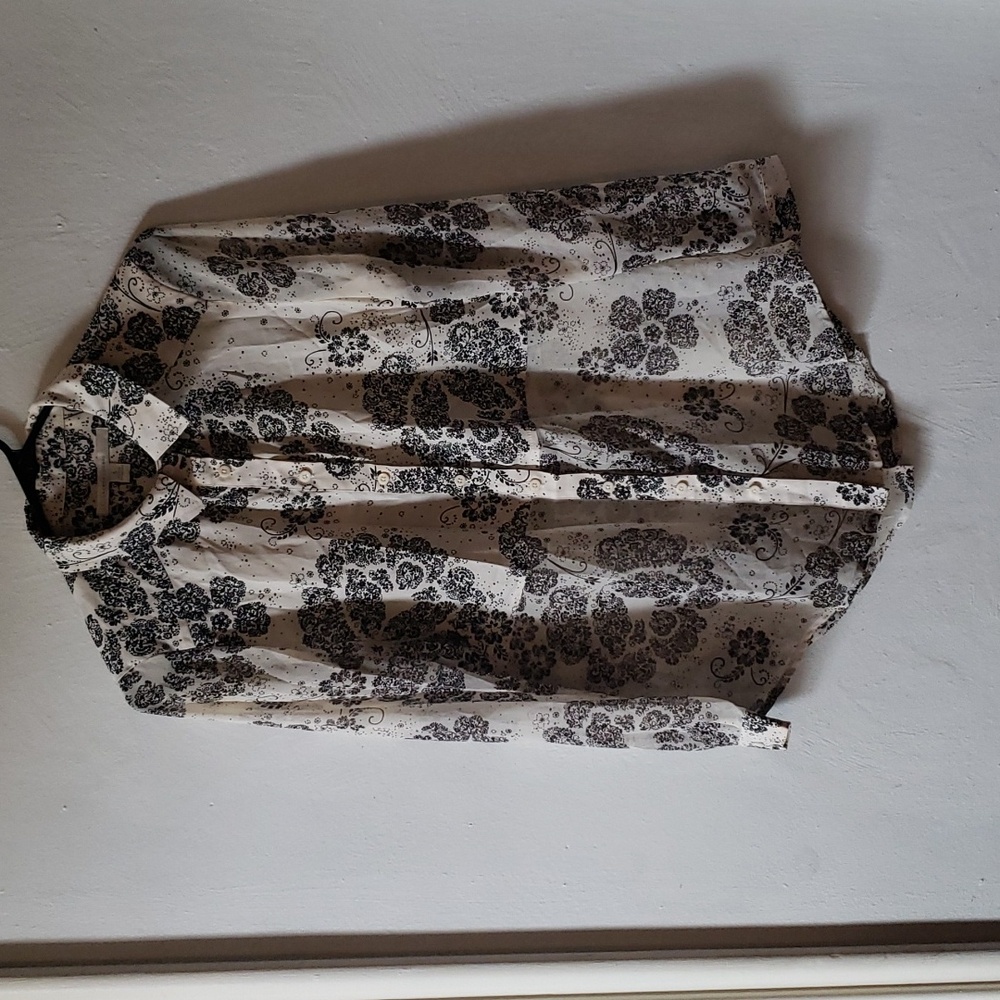 Lauren Conrad | Oversized Floral Button up | S